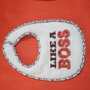 *(NEWBORN/INFANT 0-3 MONTHS) TRUE RELIGION (3) BODYSUITS WITH (4) BIBS